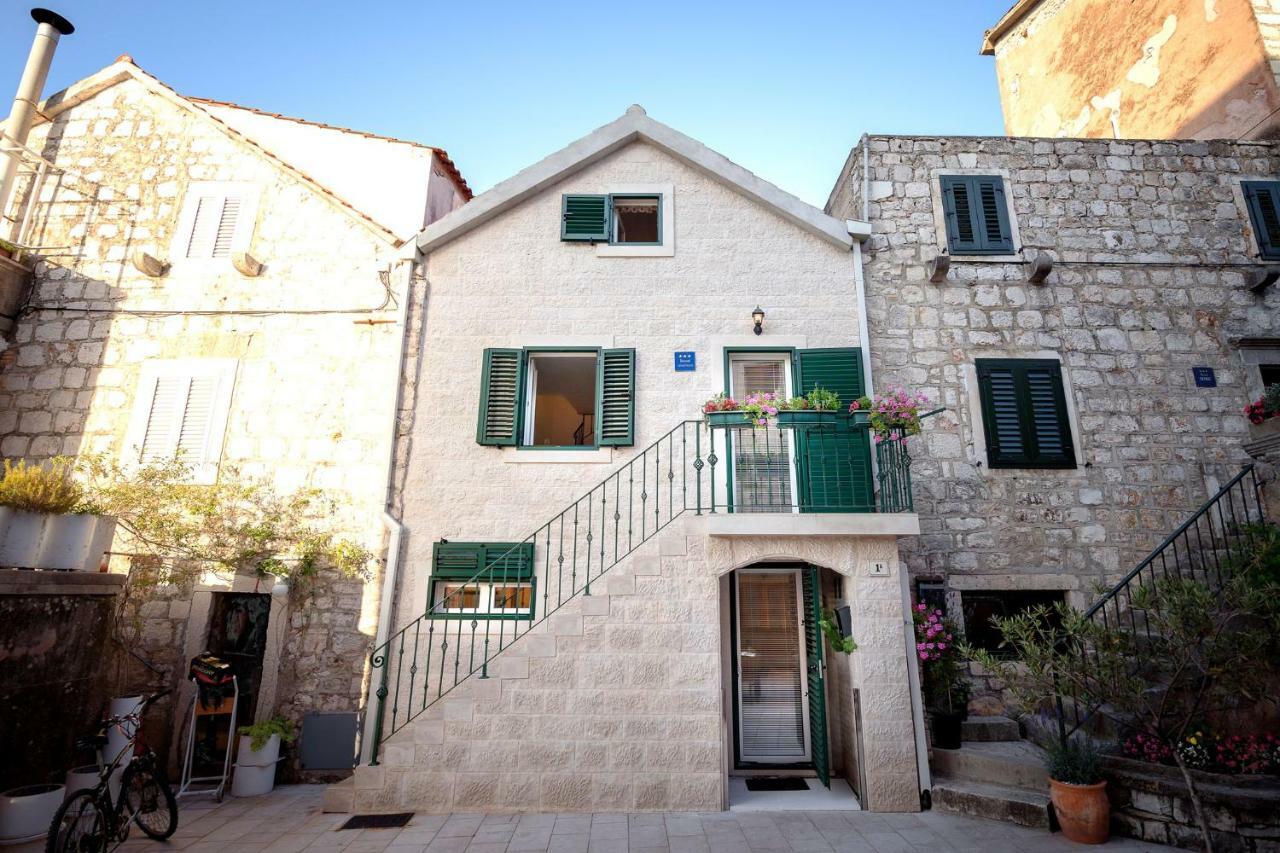 スタリー・グラードApt Bobotovi In Center Of Stari Grad, Hvarアパートメント エクステリア 写真